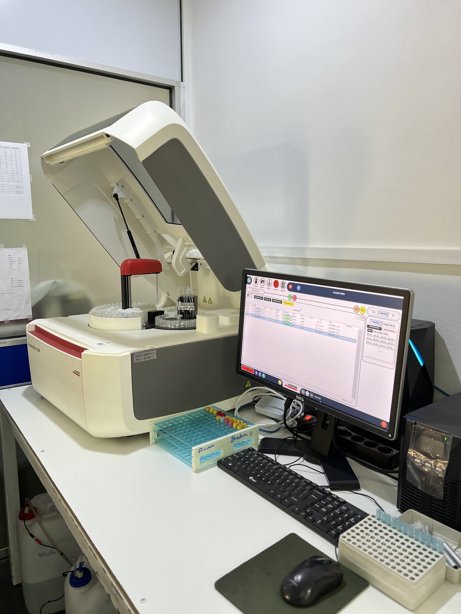 Laboratory Analyzer 2