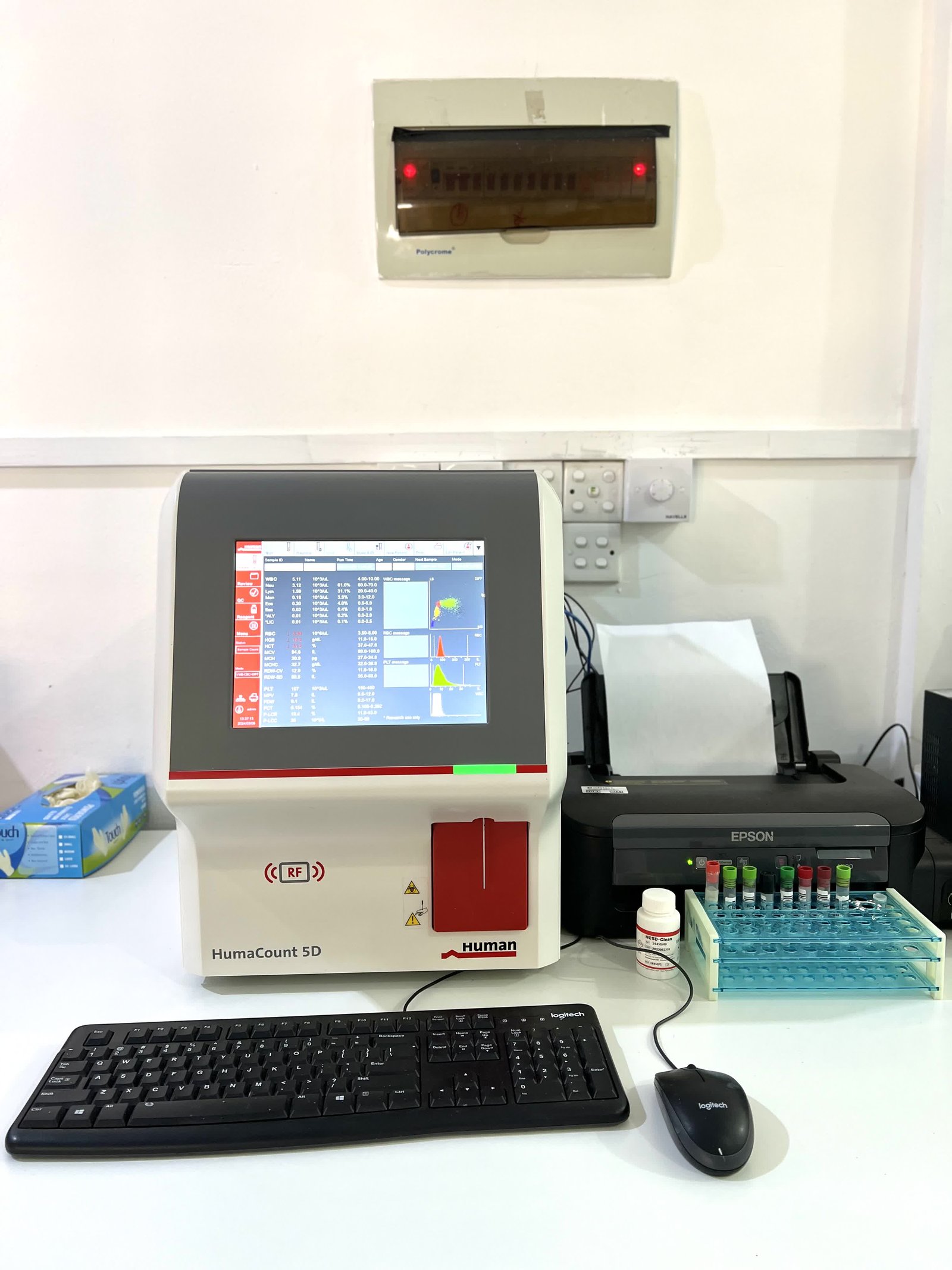 Laboratory Analyzer 3