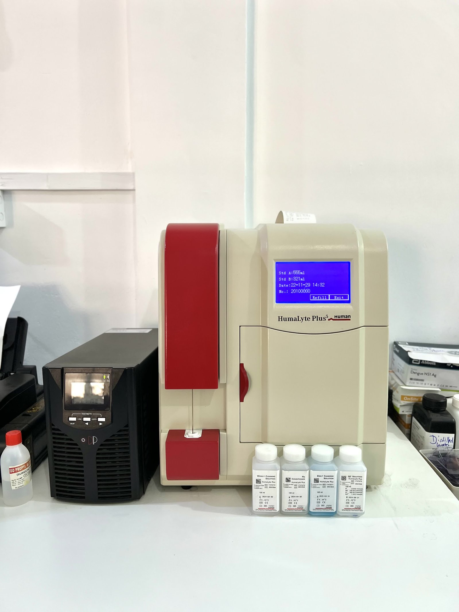Laboratory Analyzer 1