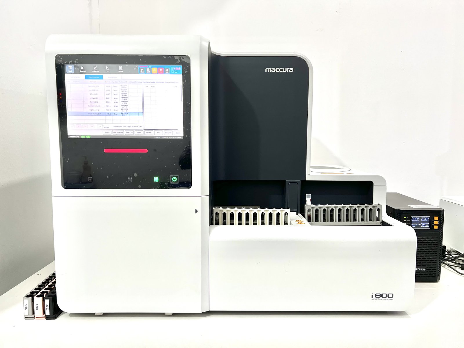 Laboratory Analyzer 4